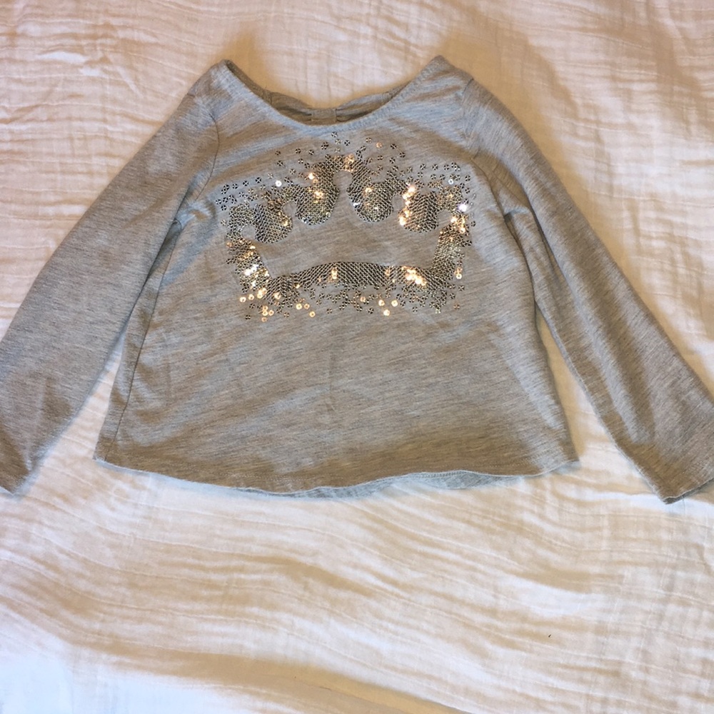 Gray long sleeve princess crown shirt